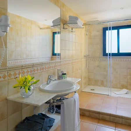 H10 Playa Esmeralda - Adults Only 4* 科斯塔卡玛